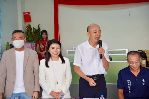 韓國瑜雲林揭匾！盛讚「全台最有愛」再點名張嘉郡：引進更多愛心