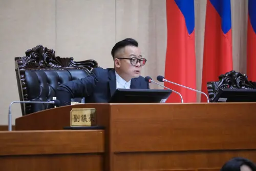 任內最後一次主持議會　童子瑋引黃珊珊金句勉勵議員