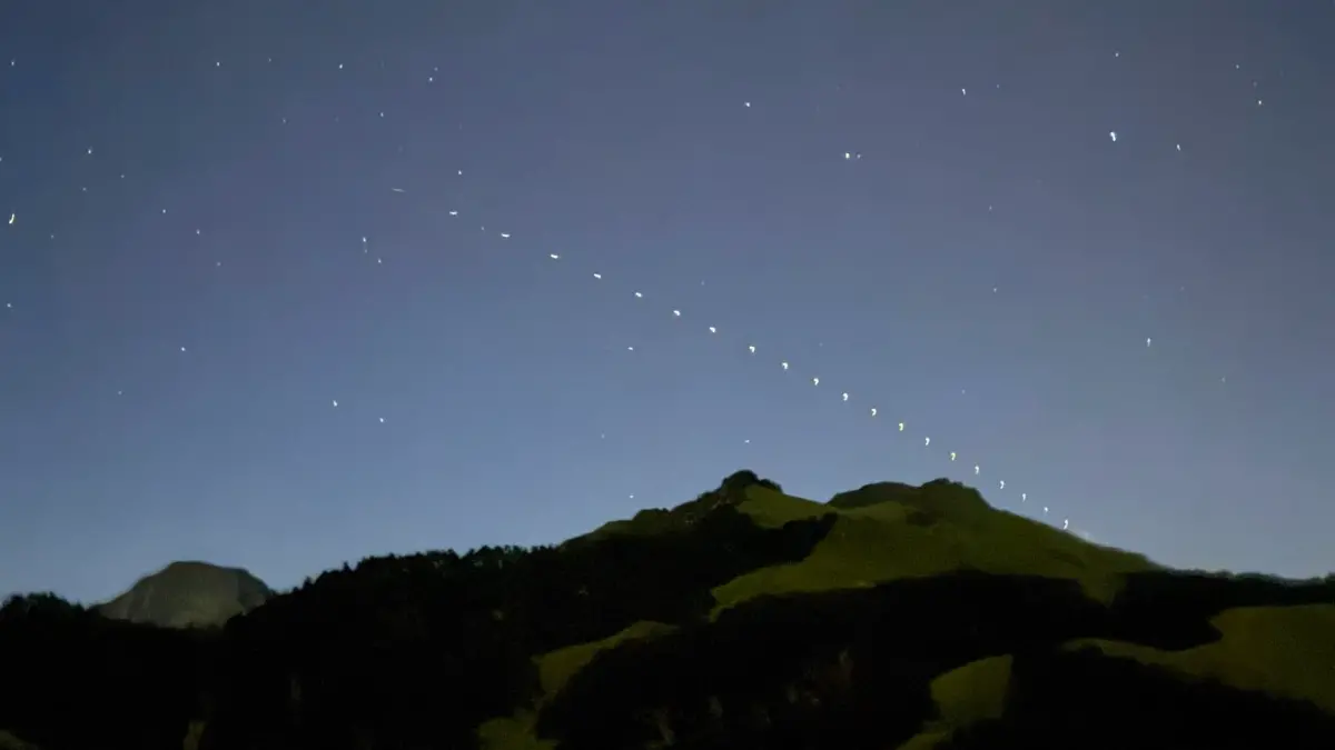 奇萊山頂驚見「星空列車」異象!老爸求助寫信 臺北天文館揭真相