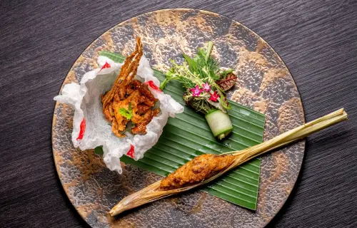 ▲香料鴨胸酥片盅佐香茅鴨米飯味道香酥可口（圖／香茅廚提供）