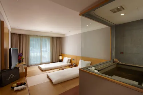 ▲持「雙館聯合住宿券」2張，雙人入住蘇澳瓏山林飯店乙晚含早餐。 (圖／瓏山林蘇澳冷熱泉度假飯店提供)