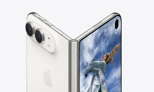 ▲iPhone Duo採雙鏡頭設計，雖配備4800萬像素相機，卻沒有獨立望遠鏡頭，拍照功能不如iPhone 18 Pro系列完整。（圖／Apple提供）