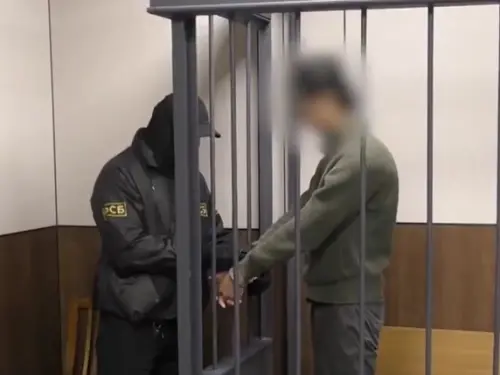 日俄關係緊張了！北海道記者被當間諜上銬關鐵籠　高市早苗說重話