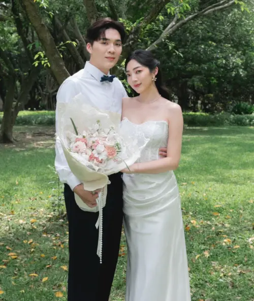 ▲米鹿（左）如今已經升格人夫，與小兔子（右）7月正式完成結婚登記。（圖／翻攝自米鹿IG@deerdeer_milu）