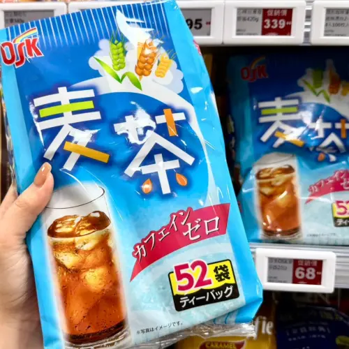 ▲美廉社「日本OSK麥茶（52包入）」只要68元，換算每包茶包不到2元。（圖／美廉社提供）