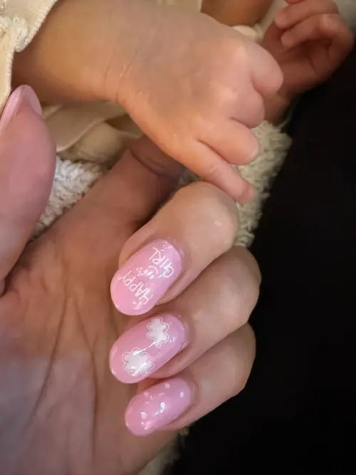 ▲倖田來未公開女兒牽手照。（圖／IG@kodakumi_official）