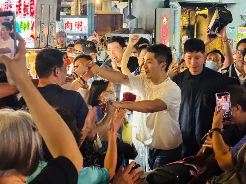 無預警現身！蔣萬安直搗綠票倉「廣州、梧州街」夜市　里長這樣看