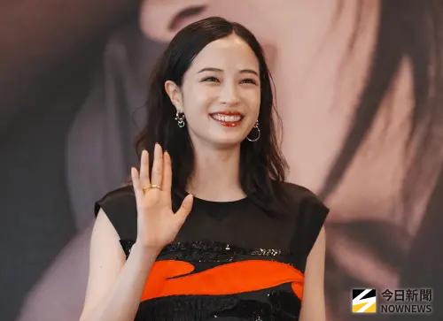直擊／「日本最美臉蛋」廣瀨鈴來台超接地氣　嗑便當把仙草當早餐
