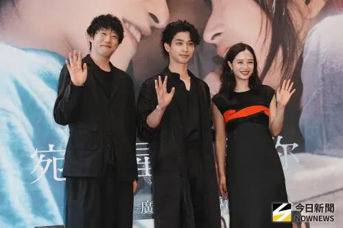 ▲導演藤井道人（左起）、橫濱流星、廣瀨鈴來台宣傳電影《宛如星辰的你》。（圖／記者嚴俊強攝）