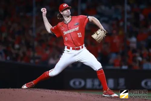 ▲ 蔣銲本季例行賽21場先發繳出9勝2敗、防禦率僅1.49的驚人成績。（圖／記者葉政勳攝 ,2026.10.17）