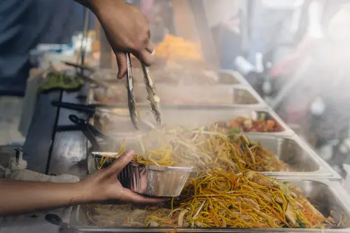 新加坡小販減鹽好難！味道變淡怕客人跑　台灣外食族也有感