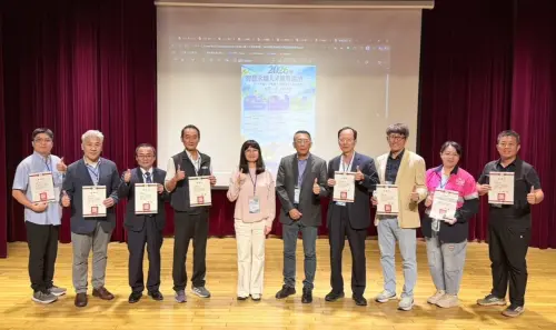 ▲嶺東科大今日舉辦論壇，邀請科技、半導體及產業界專家分享未來人才趨勢。（圖／嶺東科大提供）