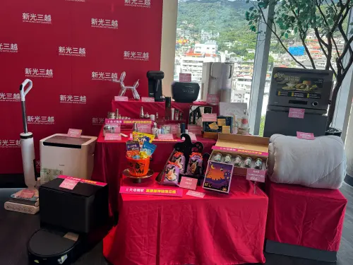 ▲新光三越天母店針對週年慶首五日，也精選超過50款限時優惠商品，涵蓋保養品、運動用品及家電。（圖／記者鍾怡婷攝）