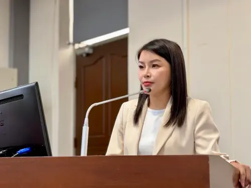 乳牛撲殺補償17年未調！張嘉郡爭取提高標準　陳駿季允諾重新評定