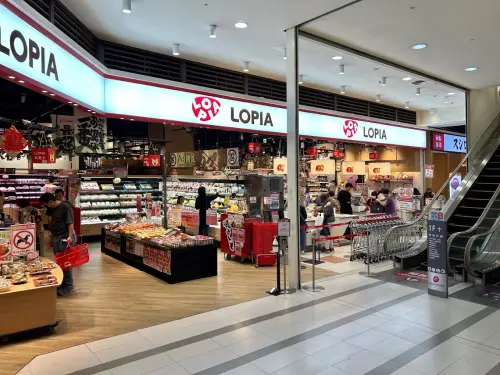 ▲LOPIA中和環球店預計農曆春節前擴大近2倍，改裝後將躍升為北部規模最大的門市。（圖／翻攝Google評論）