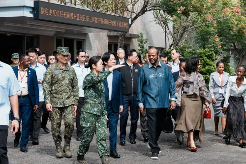 陸軍航特部震怒！總統陪外賓視察「少校竟床戰女兵」　長官也處分