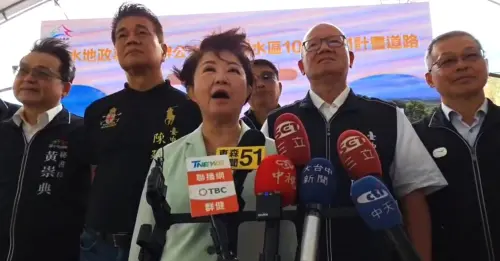 薔琵還沒登陸先吹亂盧秀燕！邊撥頭髮邊宣布：輔選蔣萬安暫不奉陪
