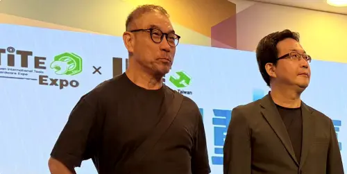 ▲台中市樂活觀光產業聯盟協會理事長廖述盛（左）(圖／資料照片)