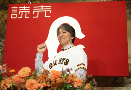 松井秀喜掌巨人兵符！改披「90號」藏洋蔥：致敬長嶋茂雄90歲冥誕
