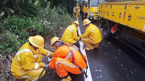 薔琵颱風停電破34萬戶、復電率破9成！台電跨區調度拚今晚全復電