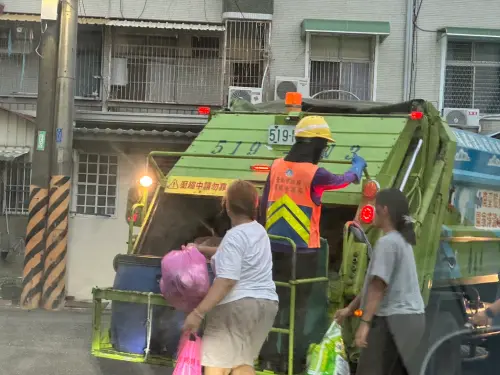 宜蘭人丟垃圾了！6鄉鎮颱風垃圾車10/24加班收　各區時間停收一覽