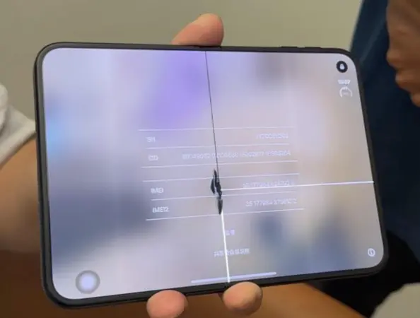 iPhone Duo爆災情！一票苦主「螢幕裂開、冒白線」：用不到6小時