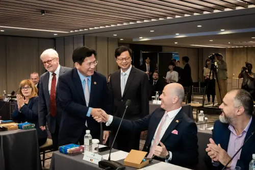 福爾摩沙俱樂部年會登場　林佳龍：台歐應攜手對抗威權脅迫