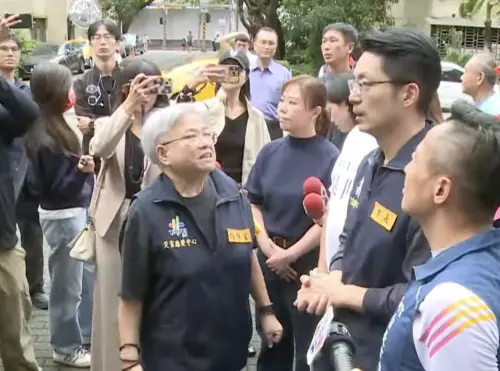 蔣萬安掃落葉又被阿嬤攔罵　游淑慧不忍了：真正做事的人反被忽略