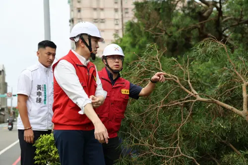 基隆颱風災後復原持續推進！謝國樑視察災情督導復電與路樹清理
