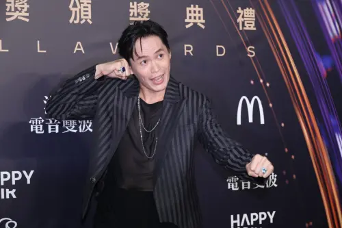黃鐙輝行頭破800萬！拍《九條好漢》住成功嶺1個月：想跑也跑不掉