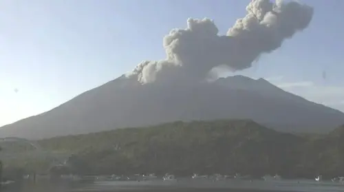 日本鹿兒島「櫻島火山噴發」！黑煙直竄1000公尺