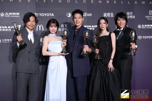 王仁甫《飢餓》奪金鐘！妻季芹隔空放閃　淚喊：辛苦終於被肯定