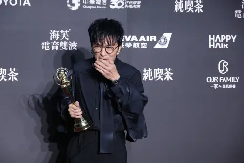 出道30年首座演員金鐘！唐從聖哽咽：謝謝媽失智16年沒忘記我