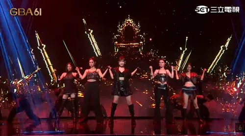 ▲網友覺得5名女演員的唱跳演出，很像中國大齡女團綜藝節目《浪姐》，虧說是「金鐘版浪姐」。（圖／三立電視）