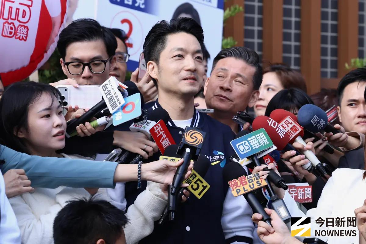 ▲台北市長號次出爐，蔣萬安抽中5號。（圖／記者朱永強攝）