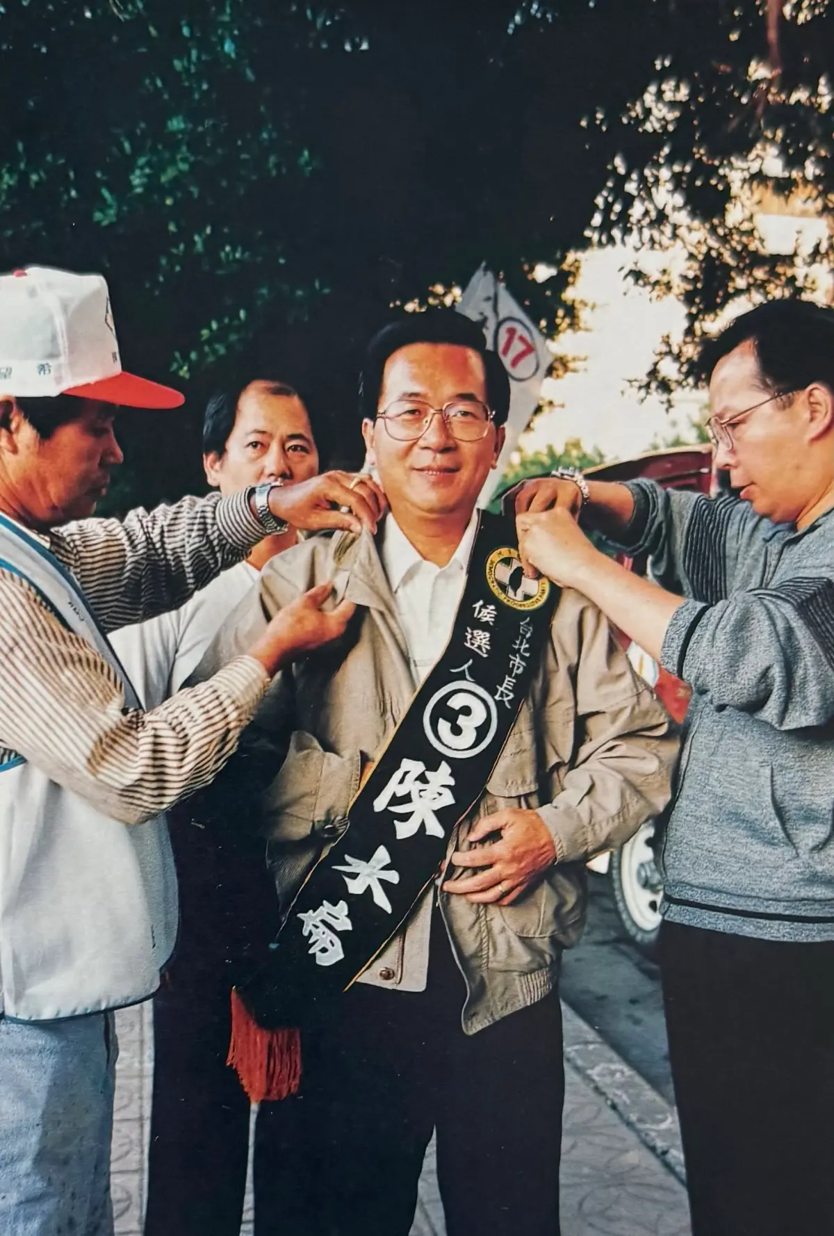 ▲民進黨台北市長參選人沈伯洋連撞3大巧合，與陳水扁同抽3號、同樣44歲，掀起外界熱議。（圖／翻攝自陳水扁Threads）