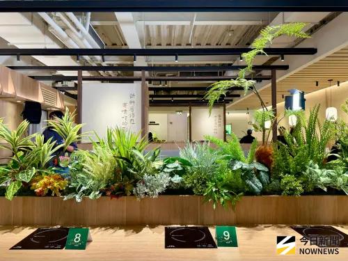 ▲石二鍋 全新風格旗艦店「台中文心崇德店」。（圖／記者蕭涵云攝）