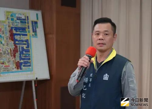 ▲勞動部勞動力發展署高屏澎東分署分署長郭耿華，率該分署一級主管及各單位主管一行21人，到高雄市小港區中鋼企業工會參觀訪問，中鋼企業工會理事長楊乙記致詞。(圖／記者黃守作攝，2026.10.28)