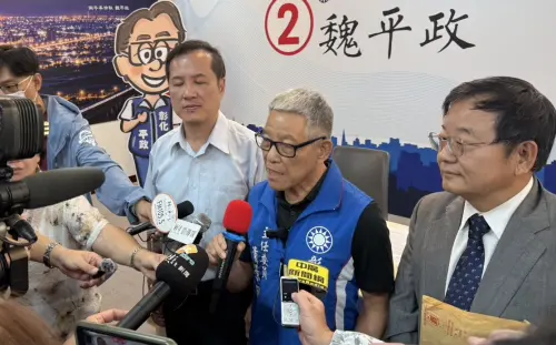 ▲藍營主委蕭景田隨即坦承是他委託製作，但布條尚未署名就流出。（圖／國民黨彰化縣黨部提供，2026.10.29）