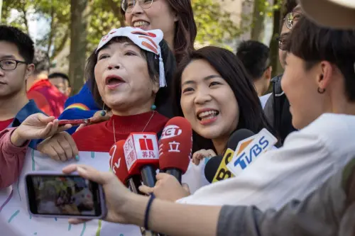 蔡康永為同志酒吧挺身！徐巧芯：警方有很大問題、民眾不希望硬拗