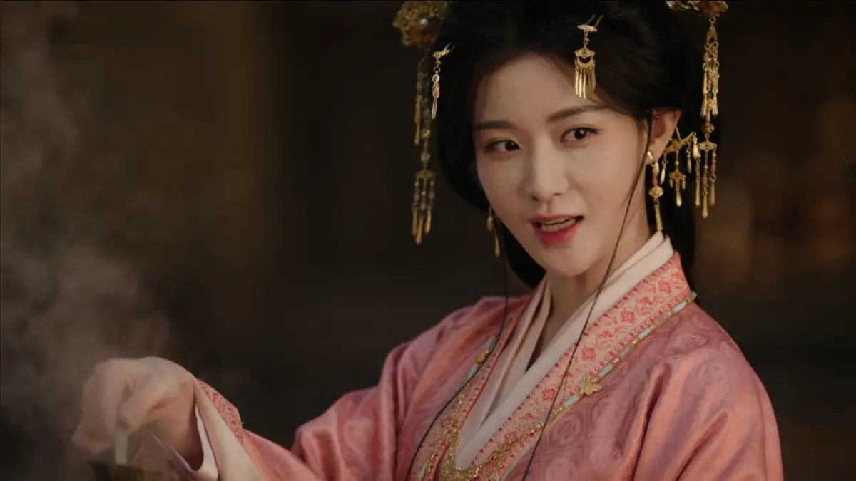 ▲中國女星陳意涵（如圖）也有出演《嫁金釵》，她在劇中飾演雙面心機女，表面裝溫柔，私下卻讓人灌鉛水毒啞田曦薇妹妹。（圖／翻攝自Netflix）