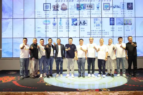 ▲大家功德會理監事及熱心會員出資贊助，舉辦「因愛而行」藝術品慈善拍賣會(圖／大家功德會提供2026.10.31)