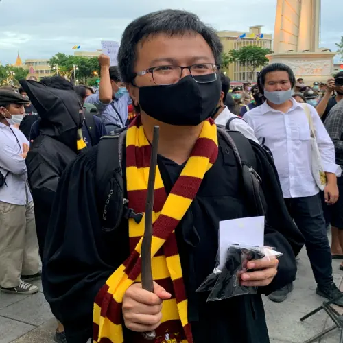 曾扮哈利波特挑戰王室！泰人權律師再判2年8個月　累計刑期飆38年