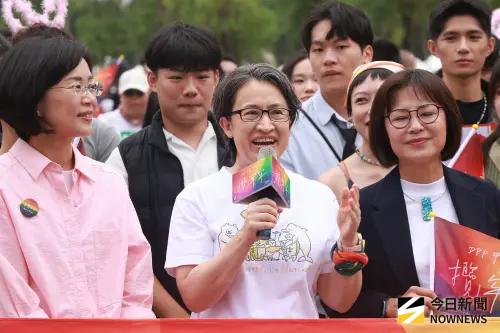 與蕭美琴參加同志遊行！蘇巧慧：讓每個人都能有選擇的自由
