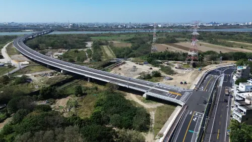 ▲縮短台中與彰化車程的「大肚和美橋」今天通車。（圖／彰化縣政府提供，2026.10.31）