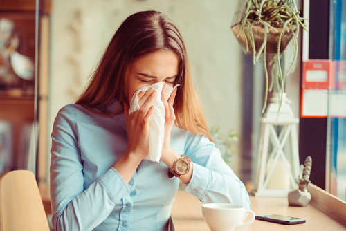 過敏性鼻炎：鼻子過敏怎麼辦？8種食療＋保養法一次懂
